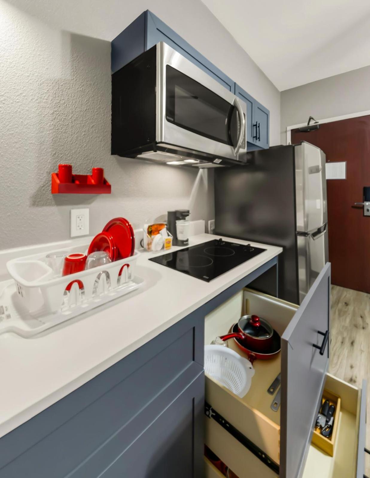 Hawthorn Extended Stay By Wyndham College Station Exterior photo